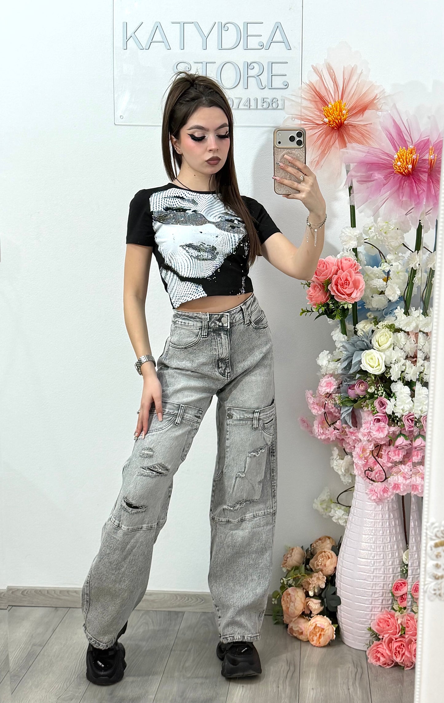 Tricou crop cu cristale ștanțate CORINA
