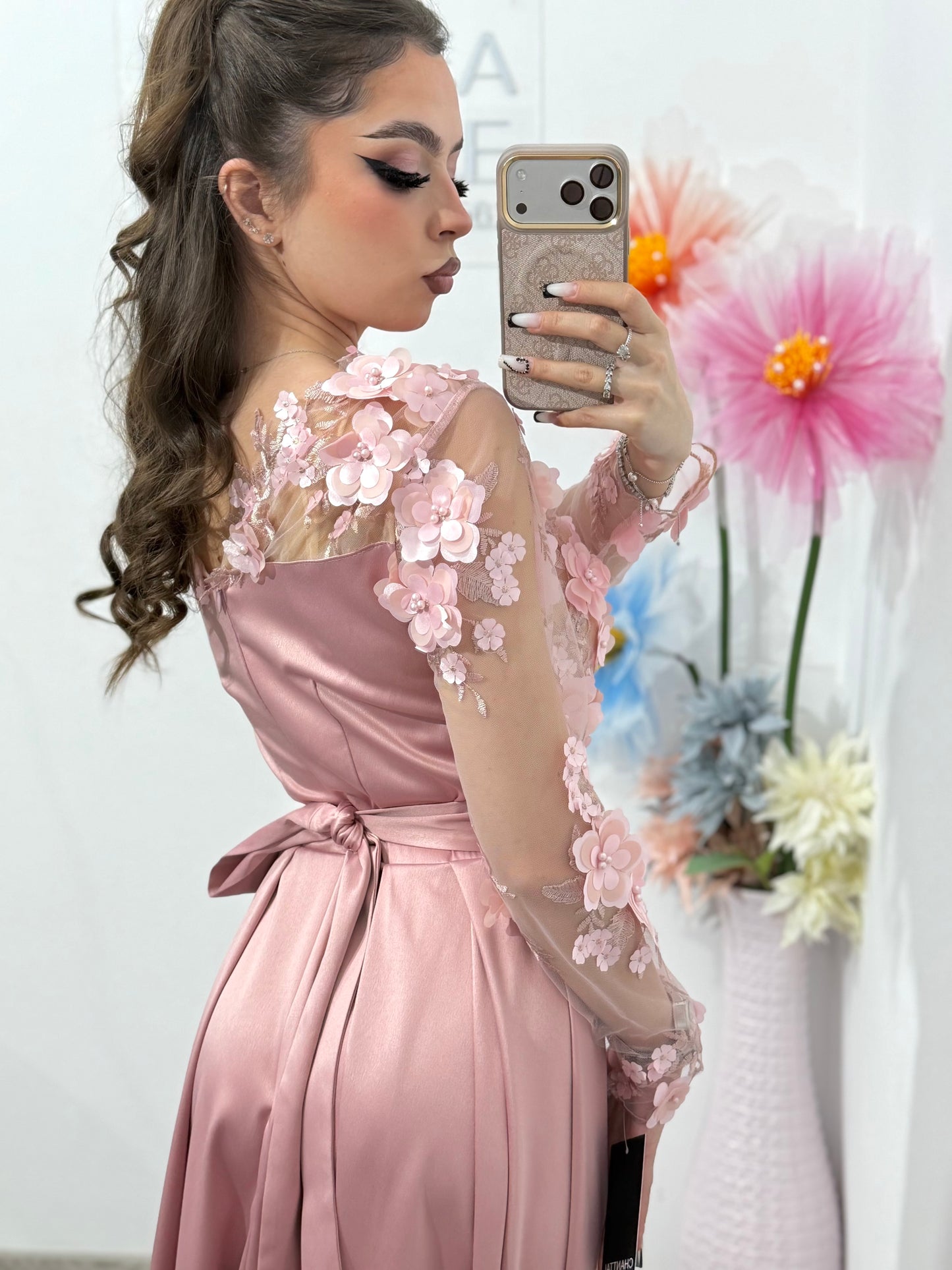 Rochie lunga din tafta roz cu dantela 3D AnaSofia