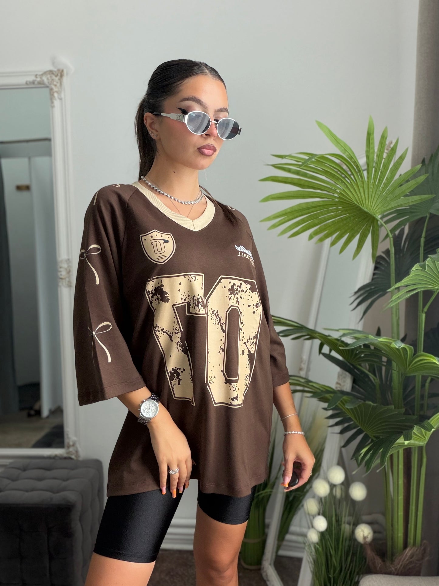 Tricou oversize maro LUCKY