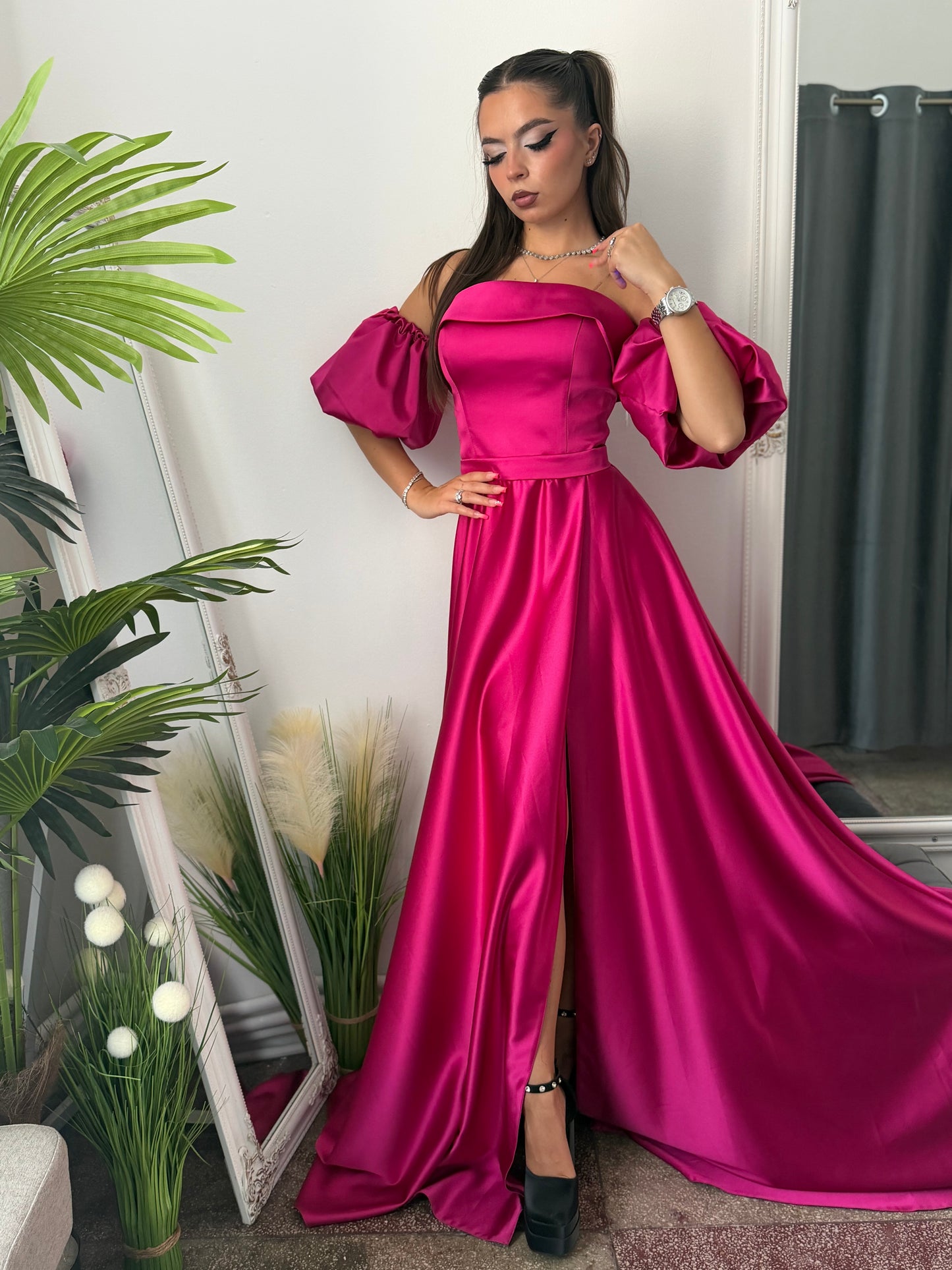 Rochie spectaculoasă fucsia CHIC