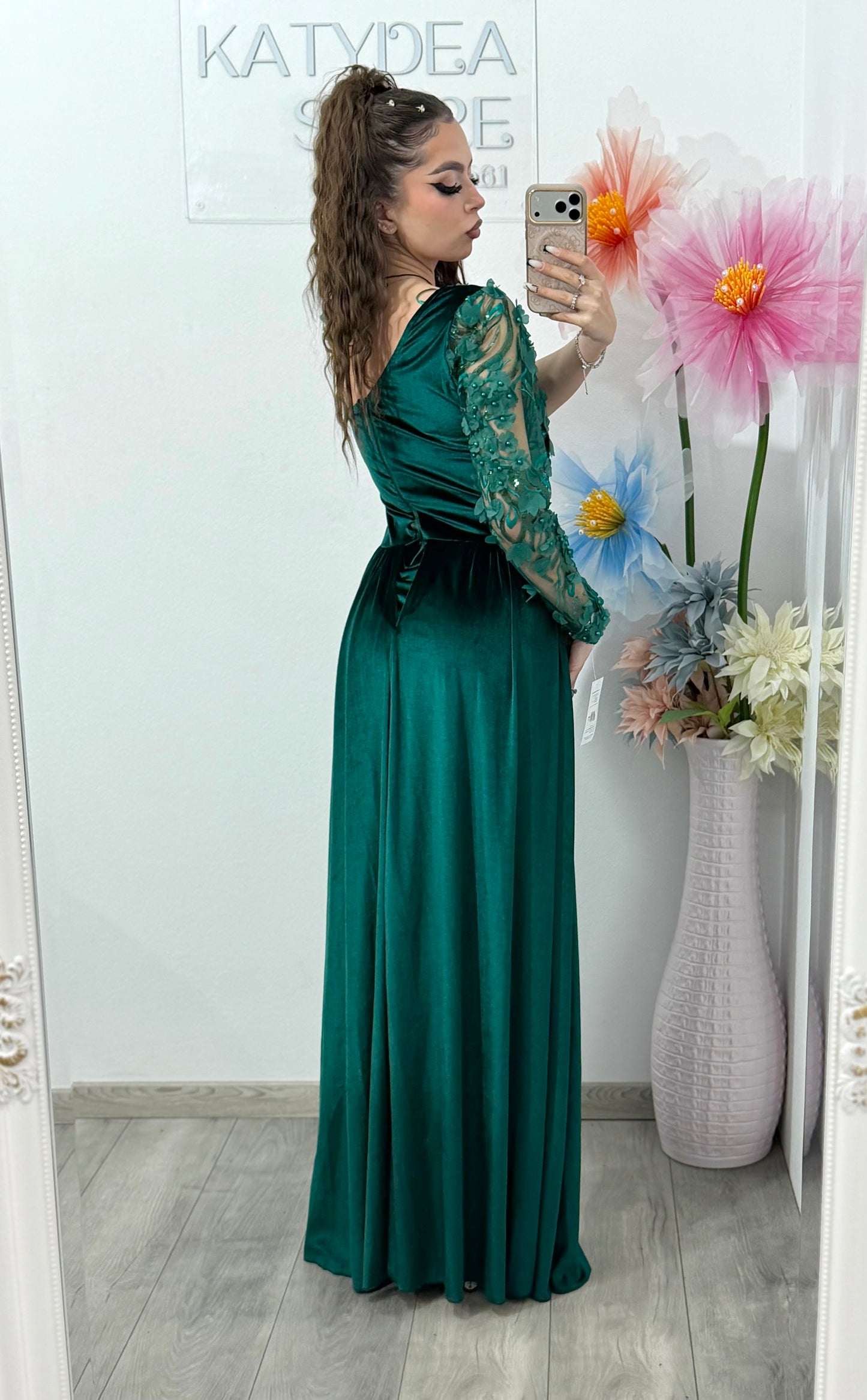 Rochie verde spectaculoasă din catifea și dantelă DELUX