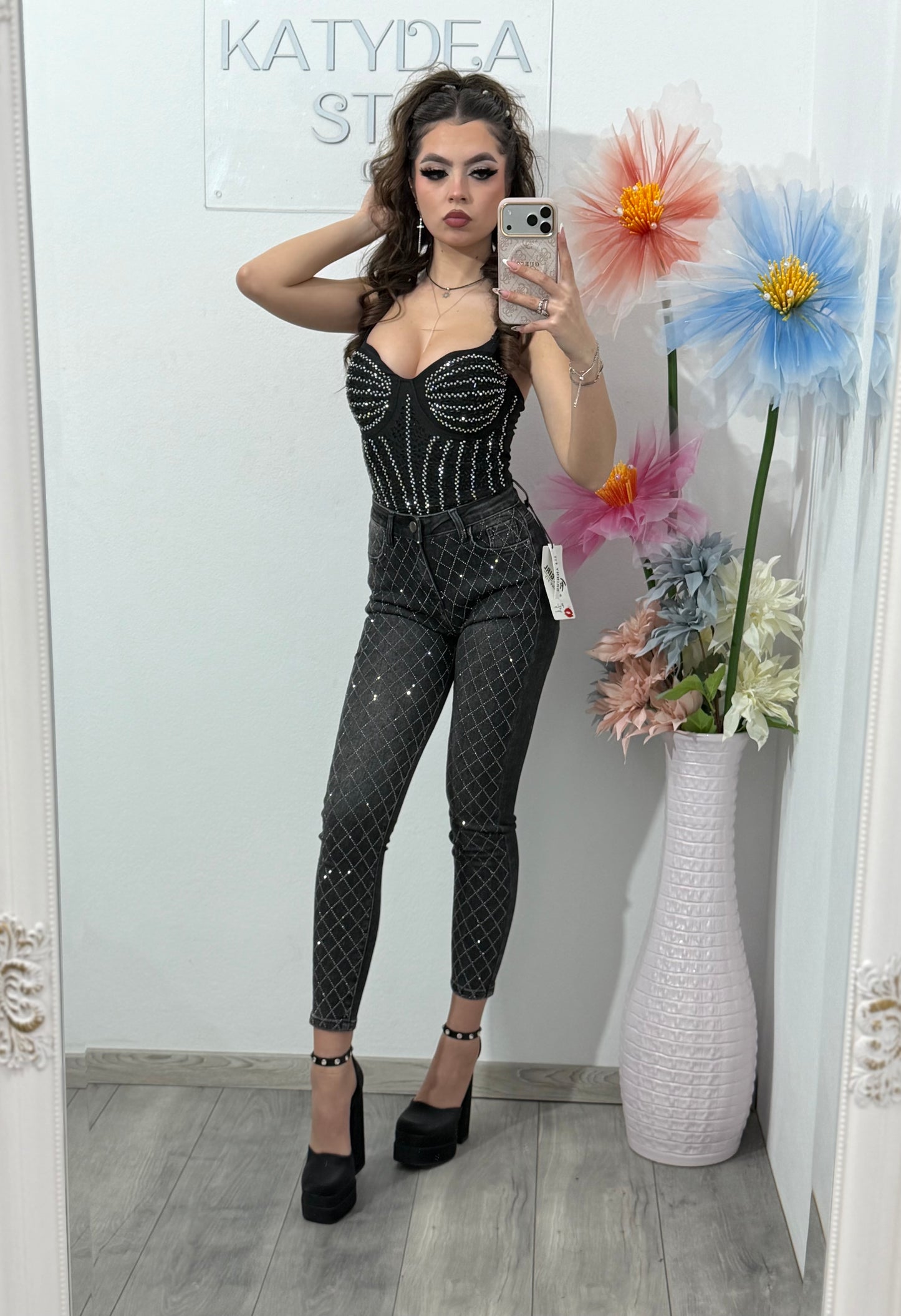 Jeans skinny gri cu cristale ștanțate DANY