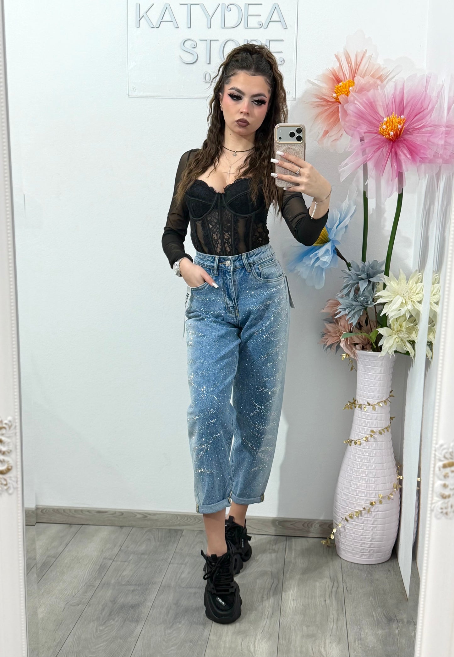 Blugi momfit albaștri cu cristale CARLA