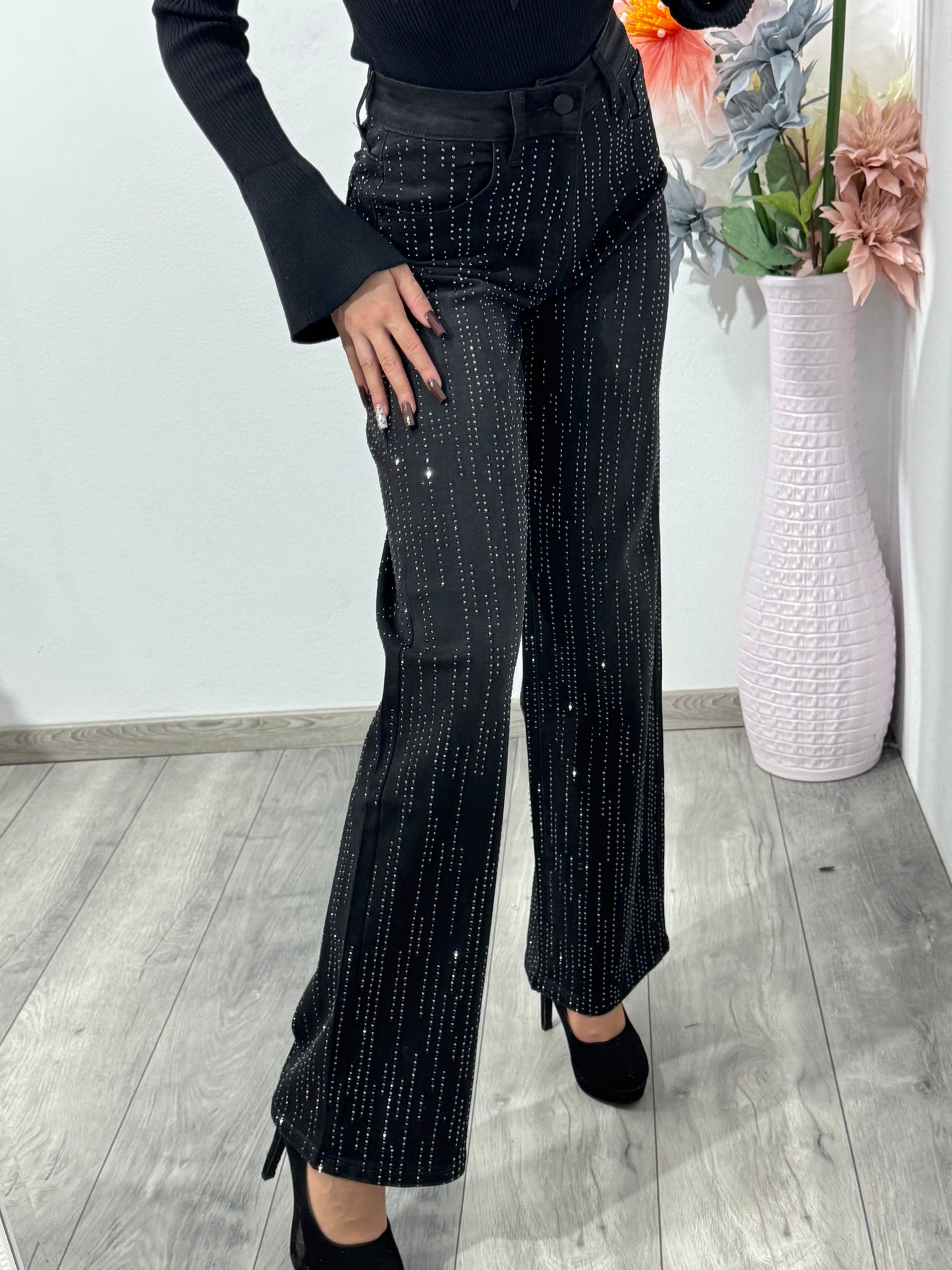 Jeans WideLeg negri cu cristale ștanțate Sorina