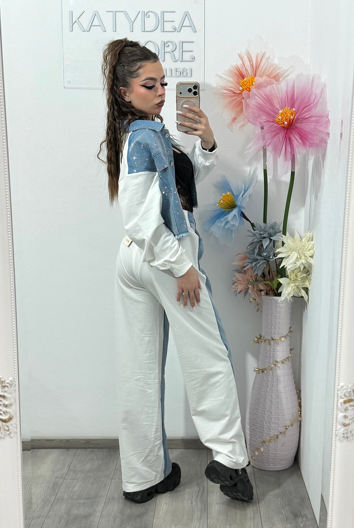 Compleu din denim cu strasuri – geacă & pantaloni ANDREEA