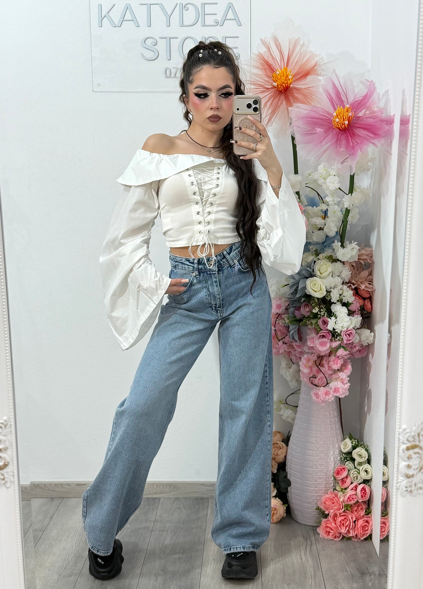 Jeans WideLeg cu buzunar cu piatra roz ștanțată ANELIS