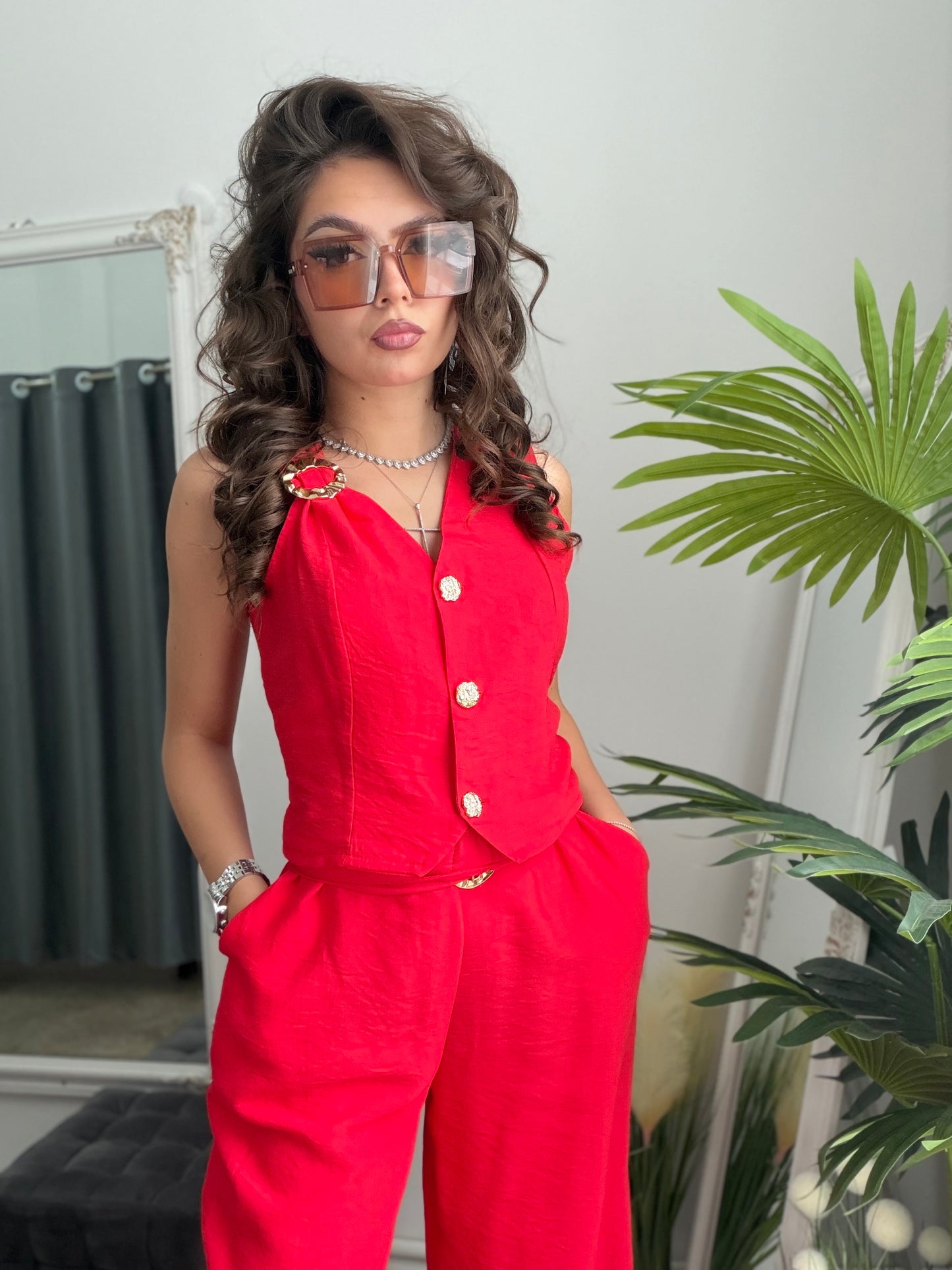 Compleu din in ELEGANCE rosu