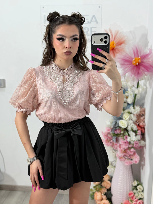 Bluză elegantă din dantelă cu perlute ELLENA roz