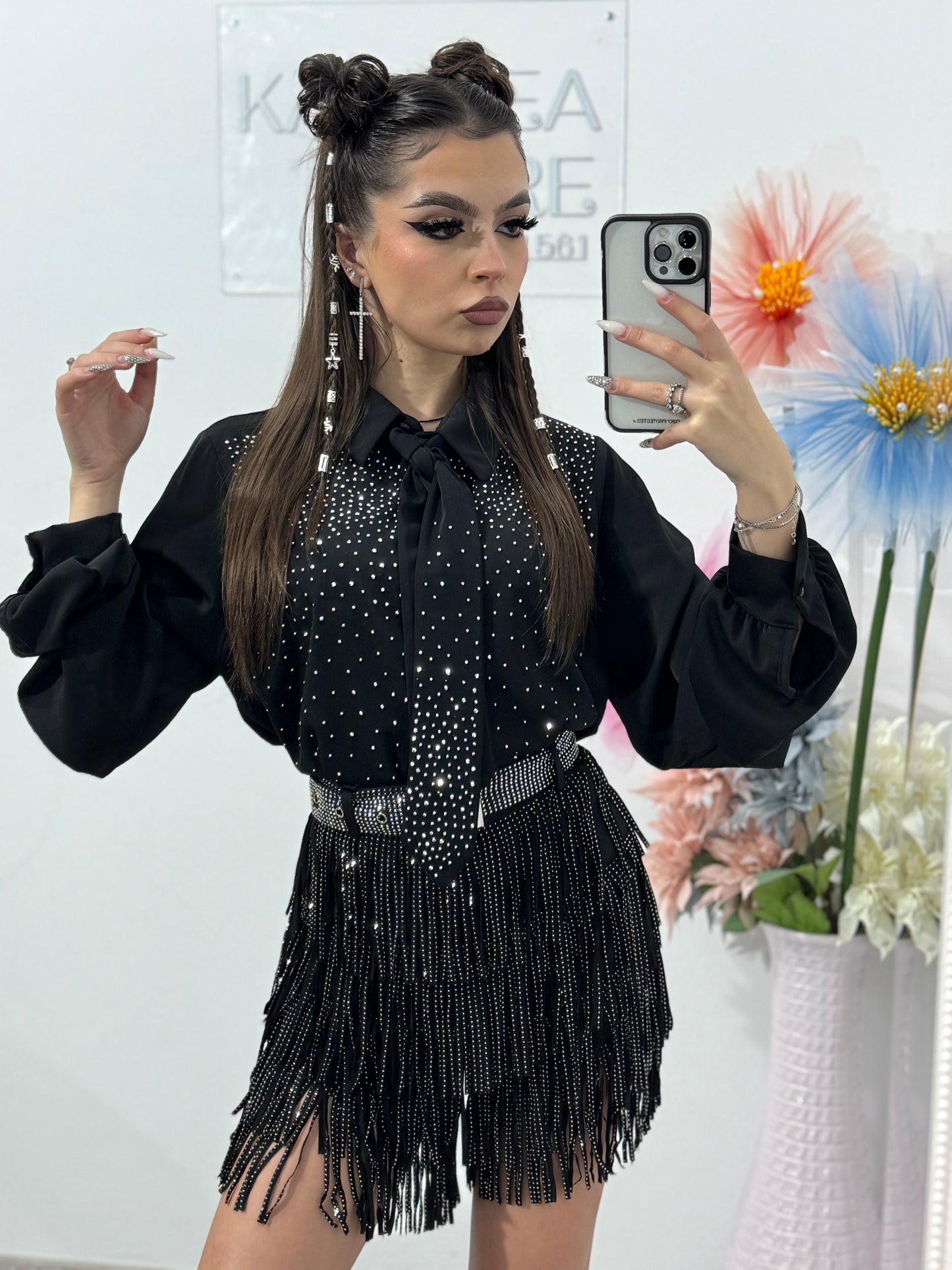 Camasa cu cristale ștanțate și cravata LORELAI