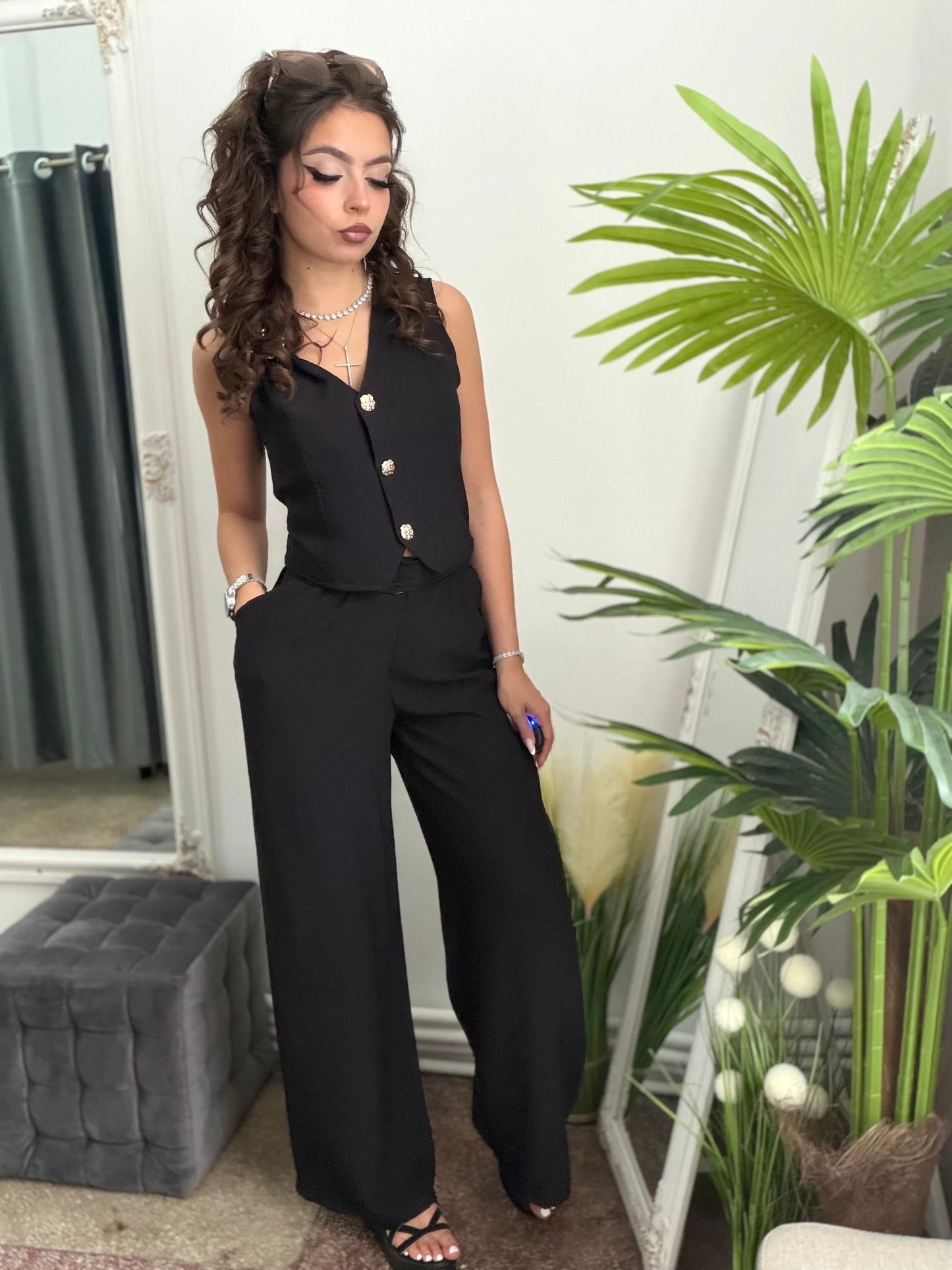 Compleu din in ELEGANCE negru