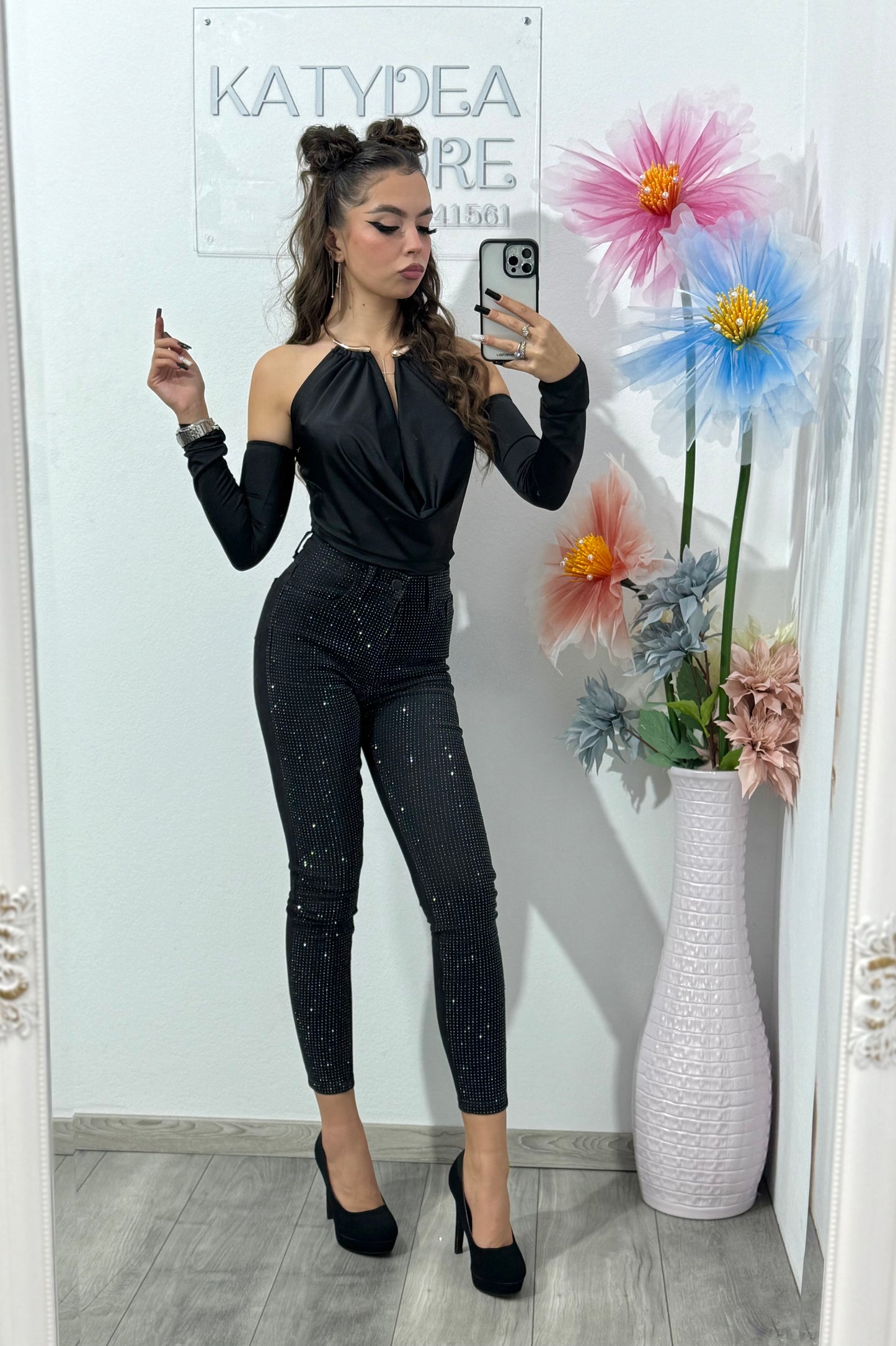 Jeans skinny negri cu cristale Wella