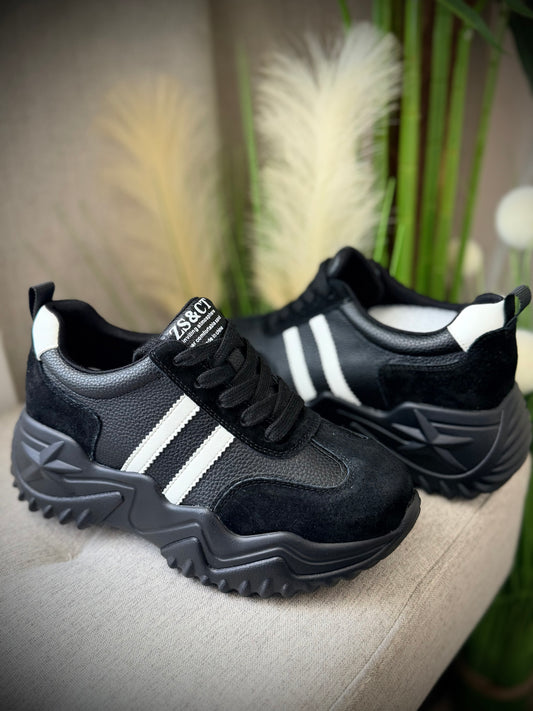 Adidași negri & alb cu talpă chunky