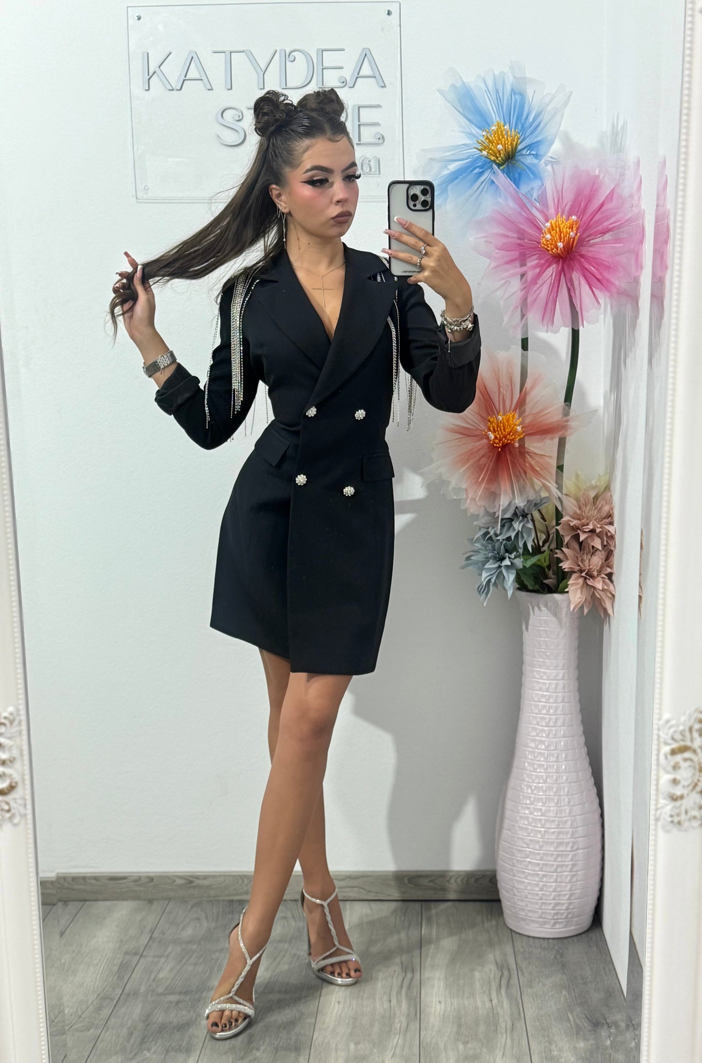 Rochie tip sacou cu epoleți neagră Jessica