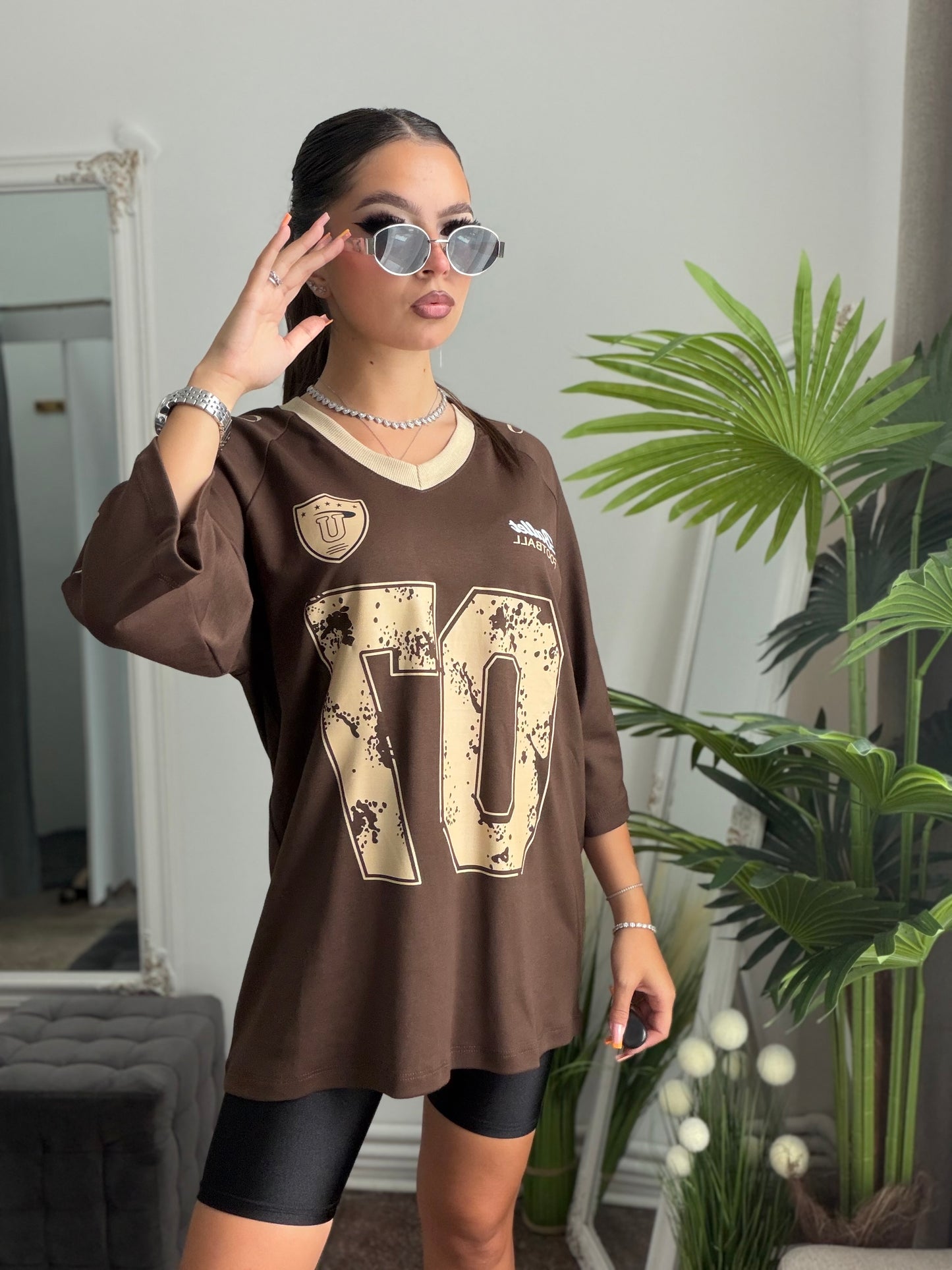 Tricou oversize maro LUCKY