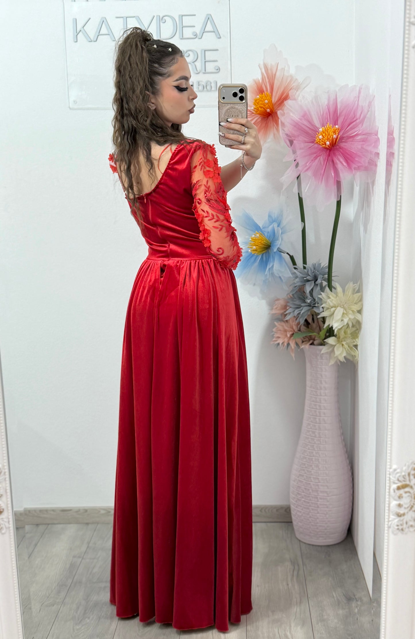 Rochie rosie spectaculoasă din catifea și dantelă DELUXE