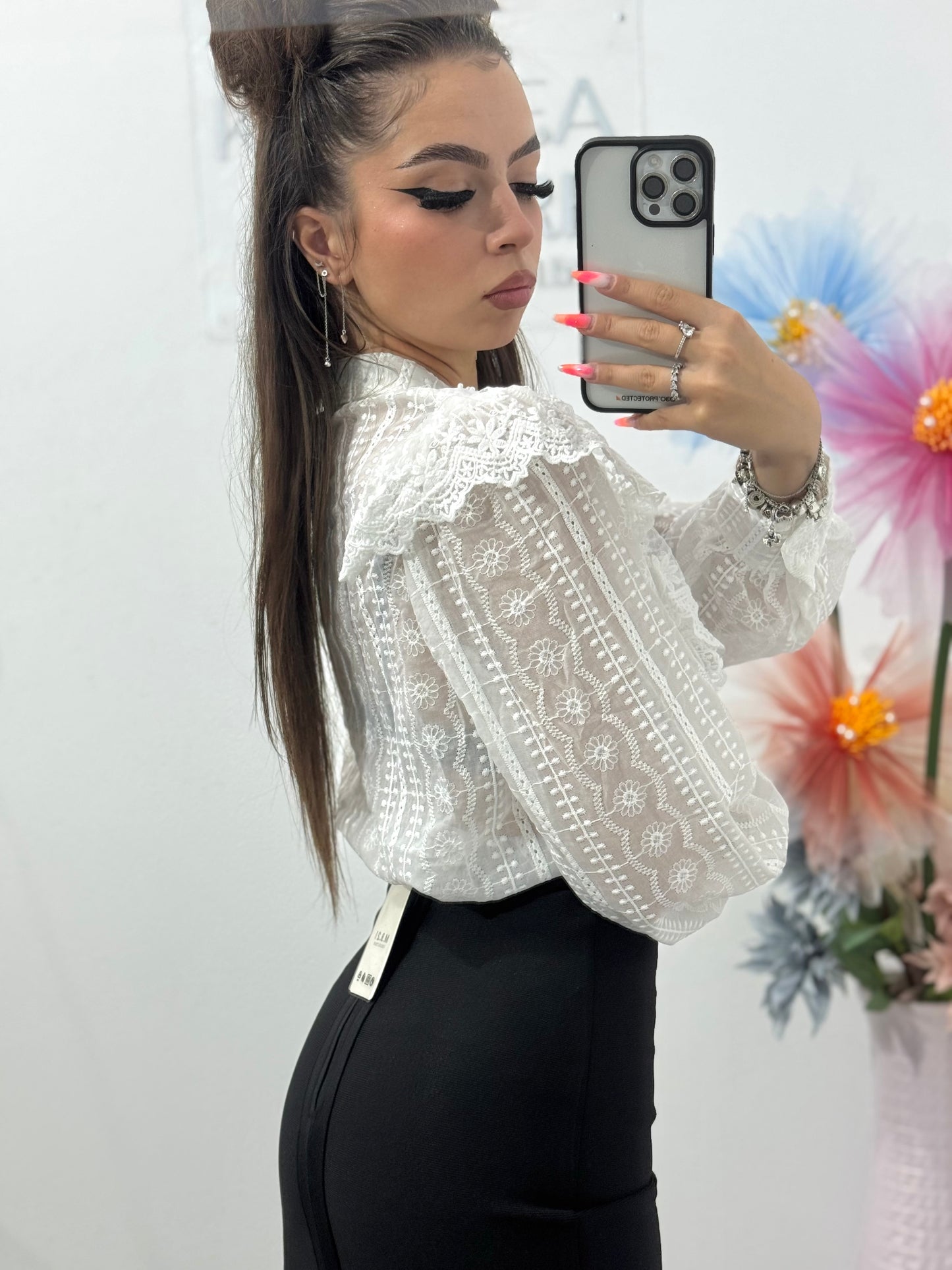 Cămașă cu dantelă și perle albă Elena