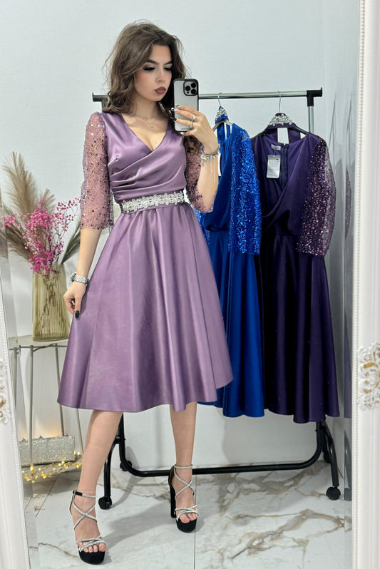 Rochie Adria cu maneci din dantela cu paiete