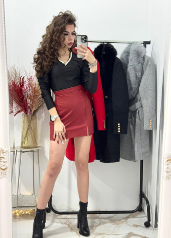 Fusta rosie din piele ecologica