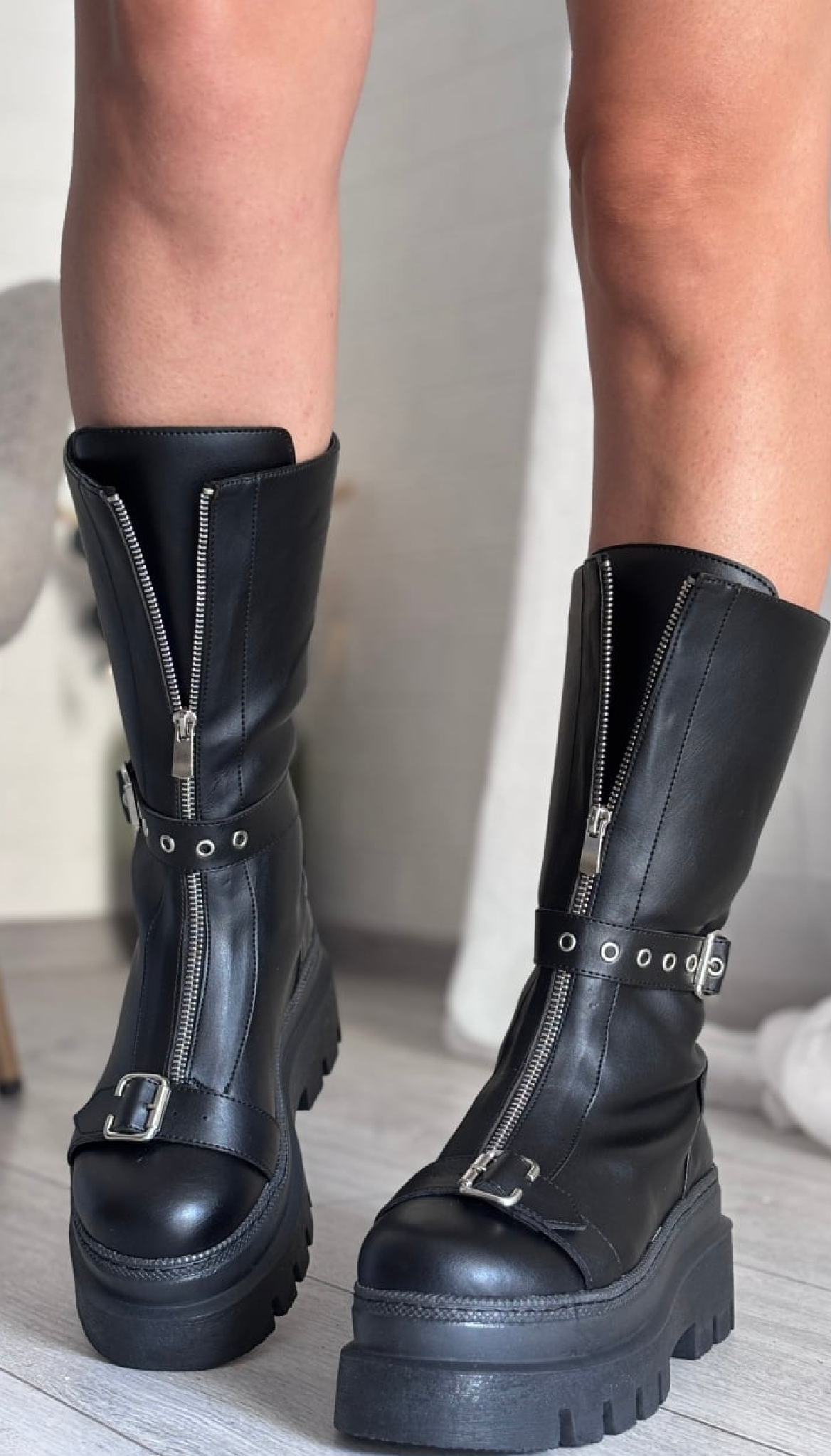 Bocanci cu fermoar și catarame LISA