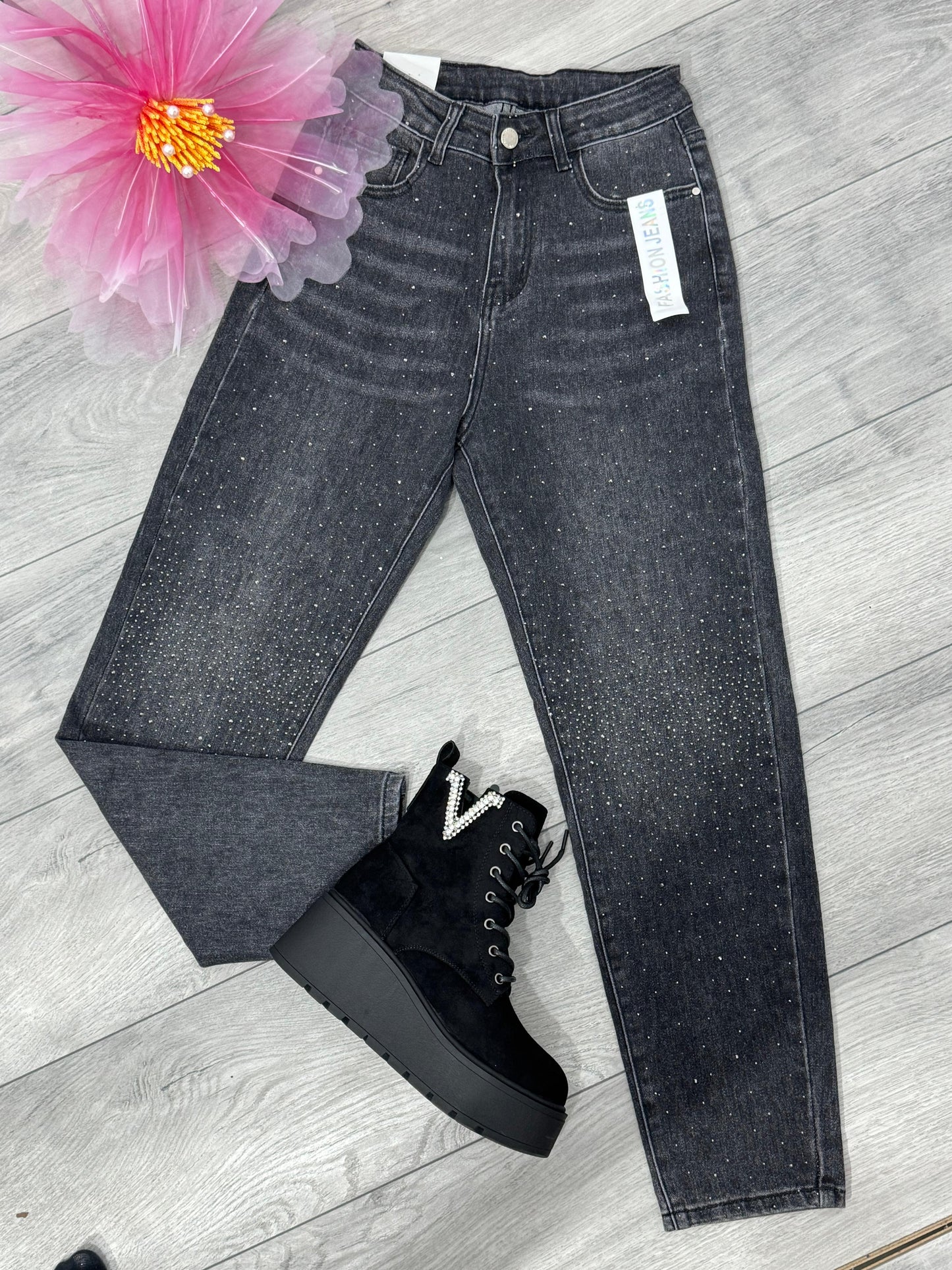 Blugi gri  Fashion cu strasuri