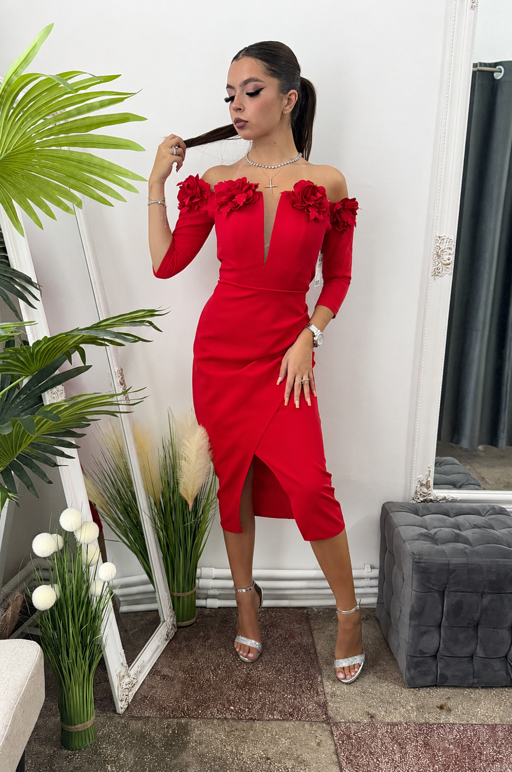 Rochie midi rosie cu maneca 3/4 Maria