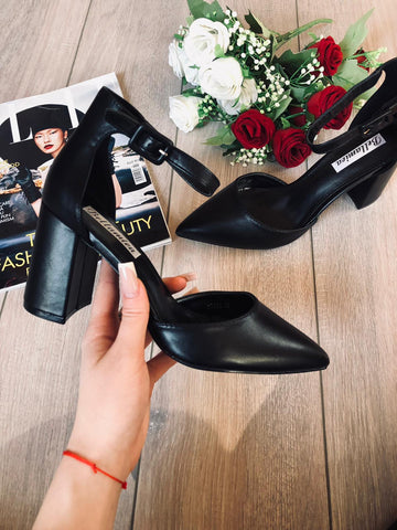 Pantofi stiletto cu bareta